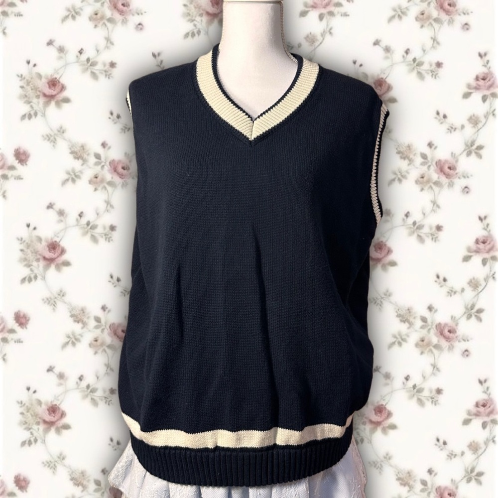 BRANDY MELVILLE navy vest oversized